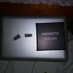 Set of magnetic eye lashes